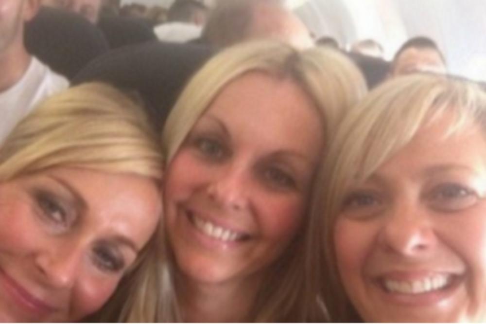 3 LEPOTICE SU SLIKALE SELFI! Kada su posle videle FOTOGRAFIJU, skamenile su se od STRAHA!