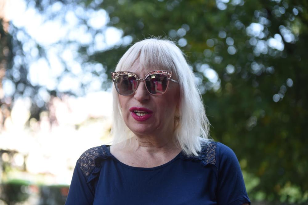 POLICIJA PRIVODI ZORICU MARKOVIĆ ZBOG SUDIJE SNEŽANE! Bivša drugarica podnela TUŽBU, od pevačice ni TRAGA NI GLASA