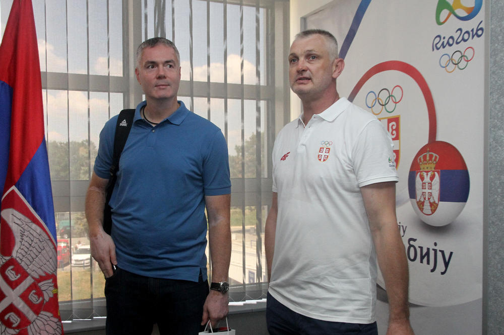 TOMAŠEVIĆ SMESTIO KOMŠIJI PASPALJU NAJLUĐU SKRIVENU AKCIJU: Čekali su ga u zasedi, a onda...