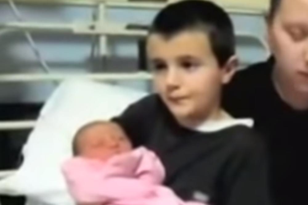 TVRDIO JE DA JE NAJMLAĐI OTAC SVETA KADA JE IMAO 13 GODINA: Danas je život ovog mladića postao baš HAOTIČAN