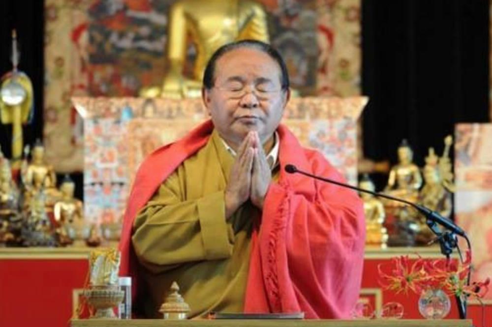 UMRO ČUVENI BUDISTIČKI UČITELJ: Njegov život ostaće obeležen MRAČNIM OPTUŽBAMA njegovih sledbenika