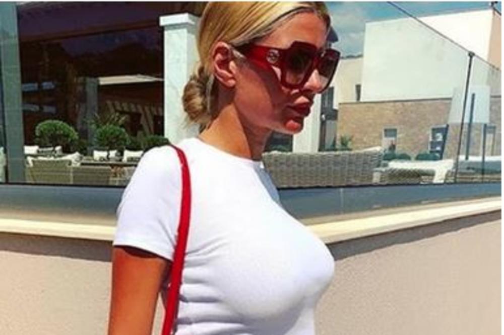 NJENA PROŠLOST JE BURNIJA NEGO BILO ČIJA! Tvrdi da je žrtva nasilja, povezivali je sa opasnim momcima, a tek ovo...