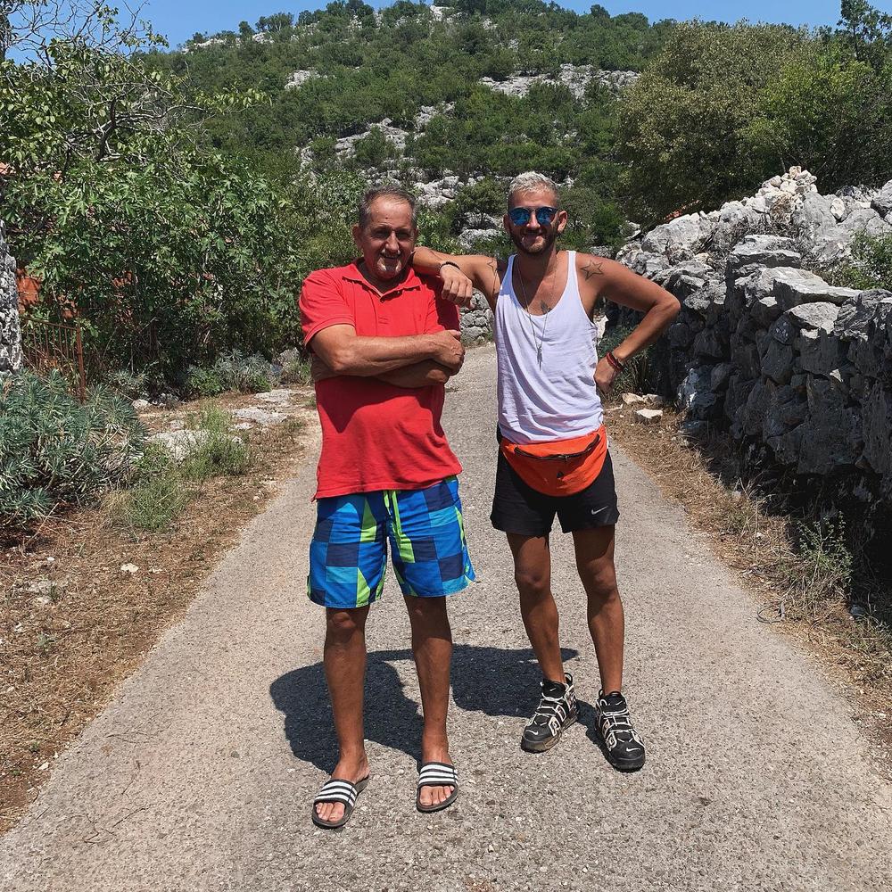 Prva slika Sava Perovića sa ocem Draganom