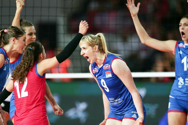 ŠAMPIONKE NE SMETE DA RAZLJUTITE: Odbojkašice izgubile set, pa se razgoropadile protiv Turkinja za 5/5 u grupi!