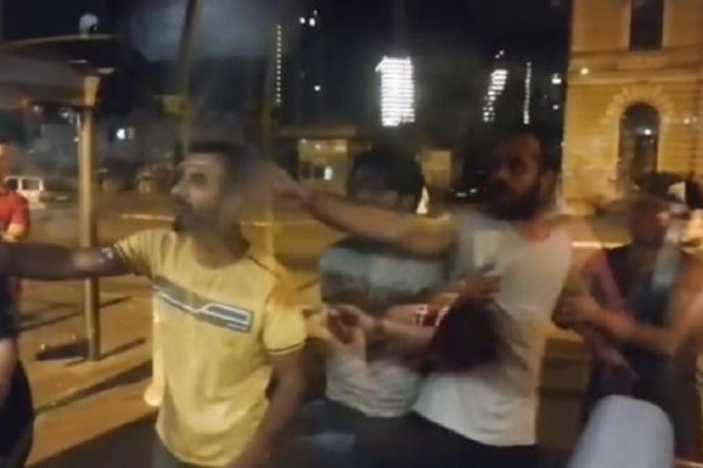 GRUPA MIGRANATA NAPALA AUTOBUS U BEOGRADU! Pogledajte ove jezive scene iz PRESTONICE (VIDEO)