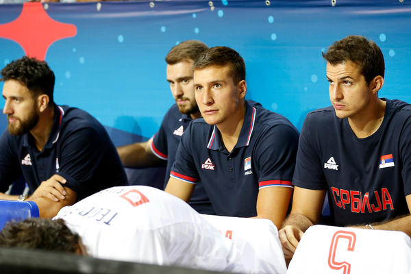 UŽASNE VESTI DAN PRED PRVU UTAKMICU: Srbija bez NBA igrača! U pitanju je koleno!