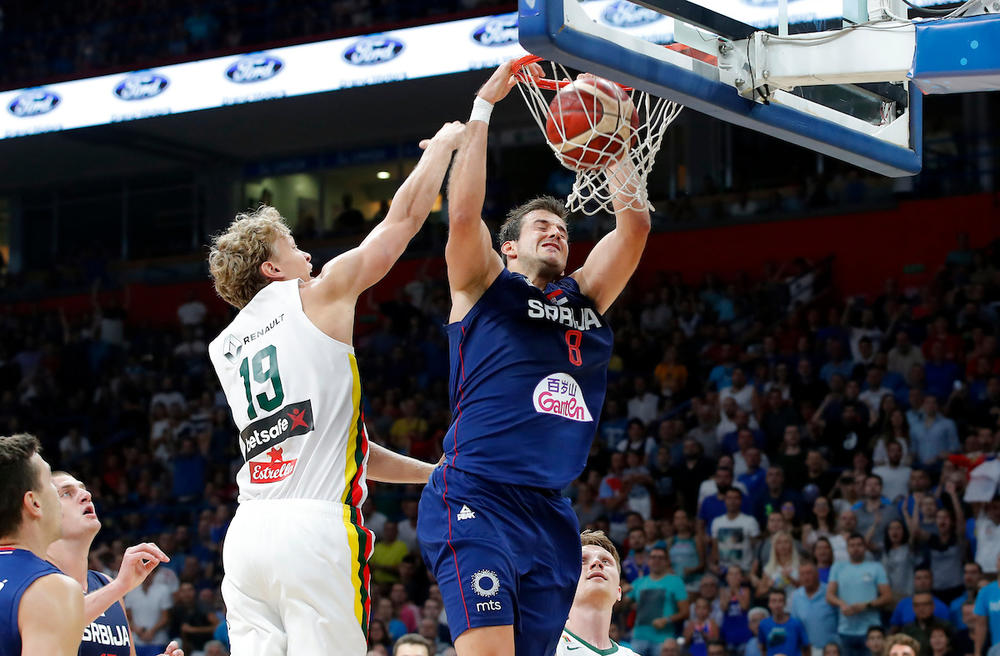 Nemanja Bjelica ima hronični problem sa kolenom