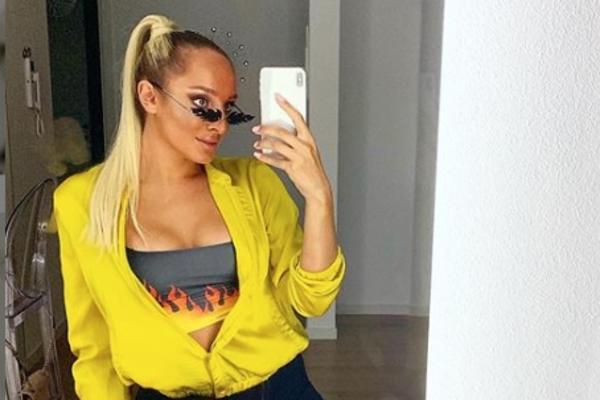 LUNA OTIŠLA POD NOŽ: Đoganijeva stigla ispred KLINIKE, pa otkrila kakve SILIKONE će uraditi! (FOTO)