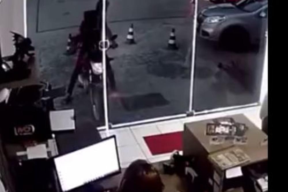 HTEO JE SAMO DA ZADIVI DEVOJKU: A sada mu se smeje CELA PLANETA! (VIDEO)