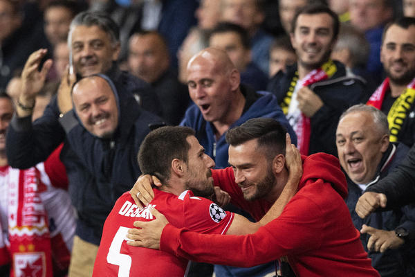 MUZIKA ZA UŠI DELIJA: Ove reči su navijači Crvene zvezde hteli da čuju!