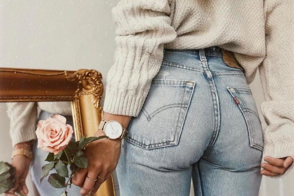 OVE FARMERKE NOSE SVE TRENDSETERKE: Modni trend koji je osvojio svet!