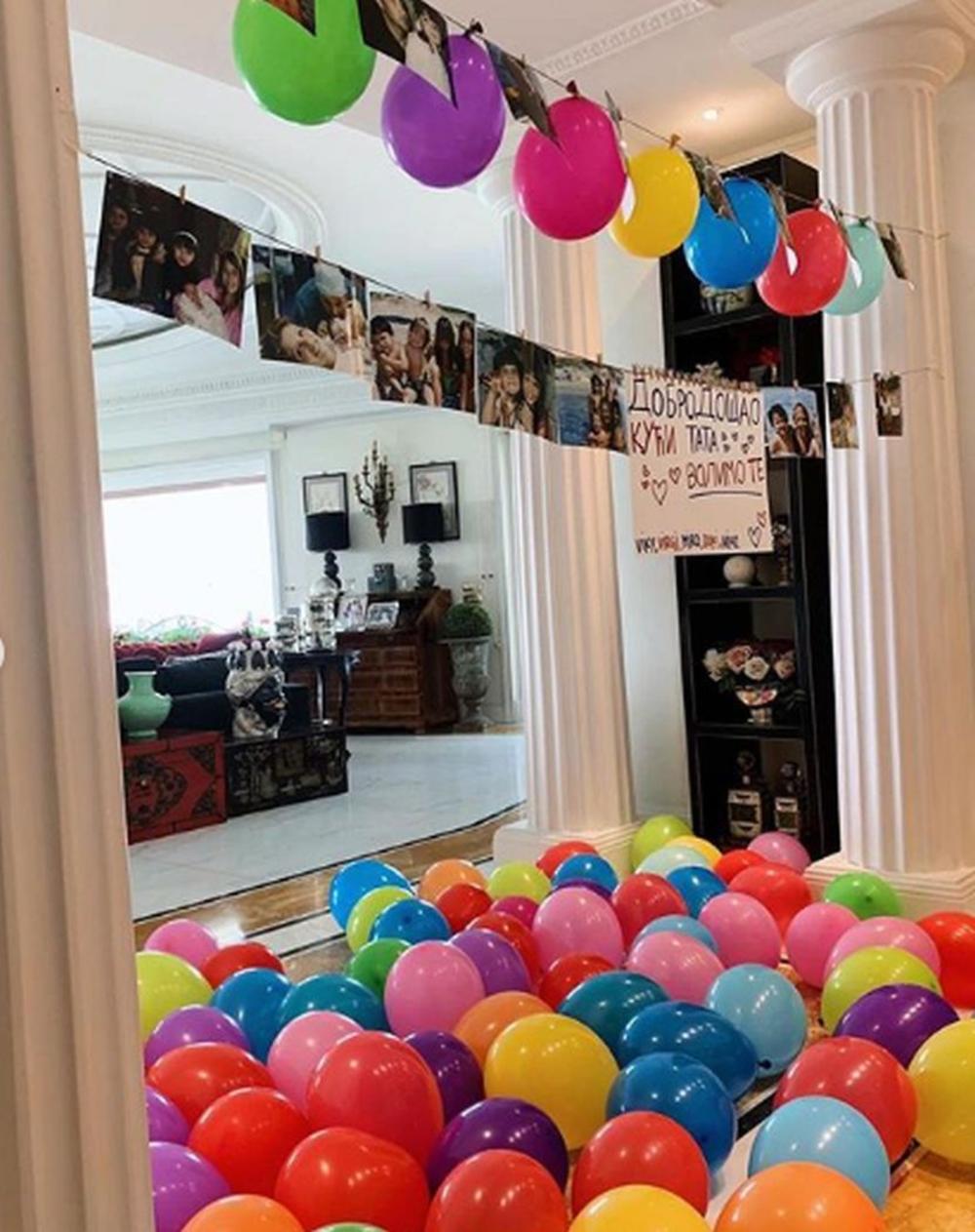 Poruka na ćirilici od Mihajlovićeve supruge i dece  