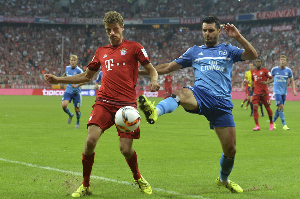 POZNATO JE STANJE BIVŠEG KAPITENA BOSNE: Njegova majka se oglasila dan posle stravične saobraćajke!