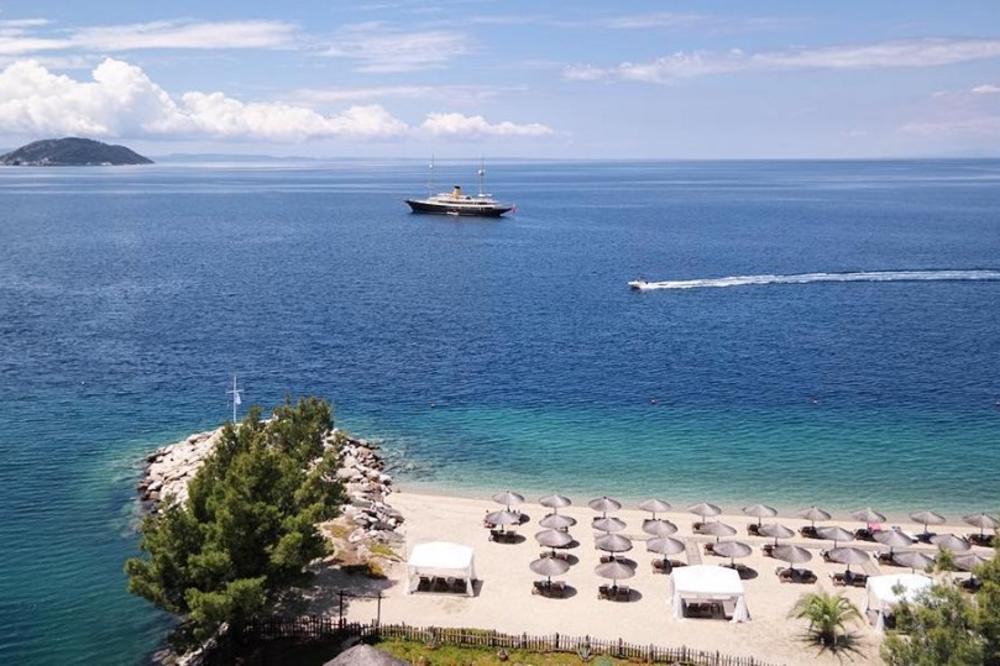 SRBIN UHAPŠEN NA ATLANTIKU SA TONOM KOKAINA NA JEDRILICI! Vrednost robe je preko 100 MILIONA EVRA!