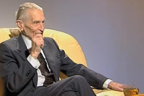 ČUVENI DOKTOR AMOSOV SE 40 GODINA SMATRAO NEUHRANJENIM! Na tu tvrdnju, on im je izložio njegov PLAN ISHRANE!