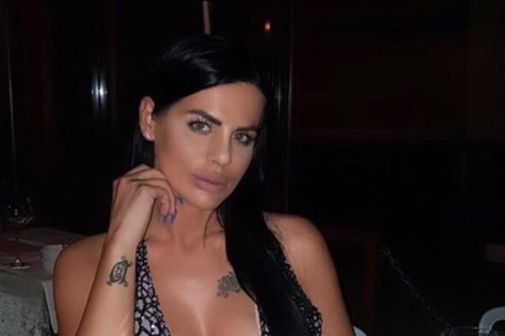 DINA GALORINI U VEZI SA OPASNOM ZVERKOM IZ POLITIKE: Poklonio joj je beli HELIKOPTER od 50.000 EVRA