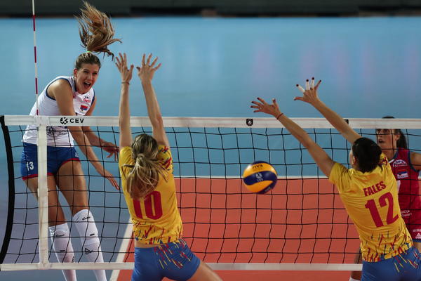 BJELICA RAZVALJUJE NA SVETSKOM KUPU: Nova pobeda srpskih odbojkašica u Japanu!