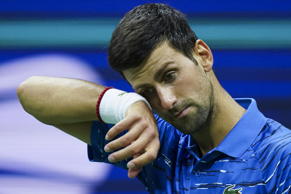 Novak Đoković je pretrpeti posledice zbog povrede ramena
