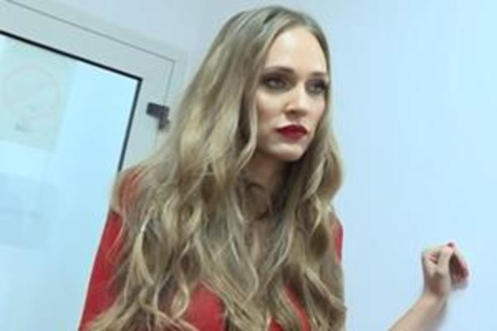 U OVOM STANU ŽIVI ANIKA BOŽIĆ: Udala se za MILIONERA, pa dobila i BOGAT NADIMAK (FOTO)