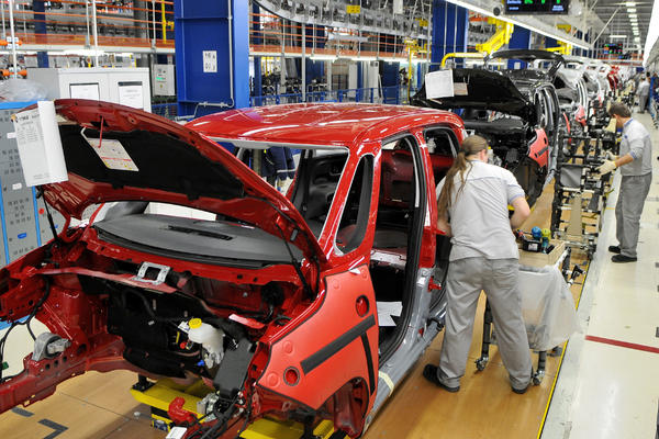 SJAJNA VEST ZA SVE SRBE! FIAT Kragujevac ponovo RADI