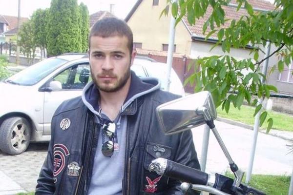 DRAGAN (28) JE JUČE POGINUO KOD APATINA: Pokušao je da ga SPASE policajac koji je BAŠ TU DOŽIVEO NAJVEĆU TRAGEDIJU