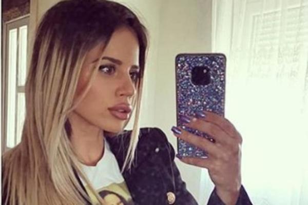 NAJMLAĐA UDOVICA I PENZIONERKA U ZADRUZI NIJE OVAKO IZGLEDALA! Pogledajte Draganu pre SILIKONA U USTIMA i operacija