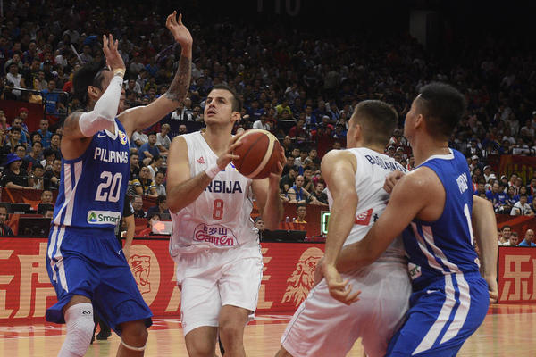 JAČE JE NA TRENINGU, NEGO PROTIV FILIPINA: Srbija pobedila s 59 razlike, dali smo 126 koševa