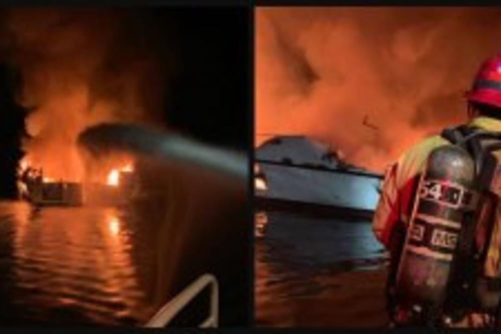 VATROGASCI SE BORE SA VATRENOM STIHIJOM: Gori brod sa 30 putnika kod Los Anđelesa!