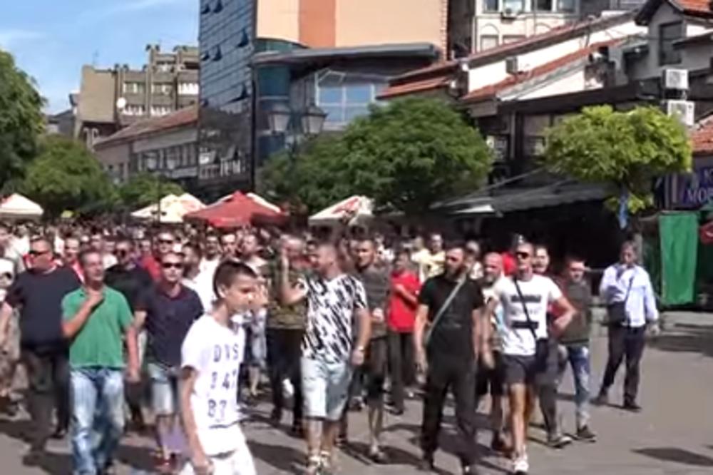 NEĆE ŠETATI! U ovom gradu u Srbiji održane DEMONSTRACIJE PROTIV GEJ PARADE! (VIDEO)