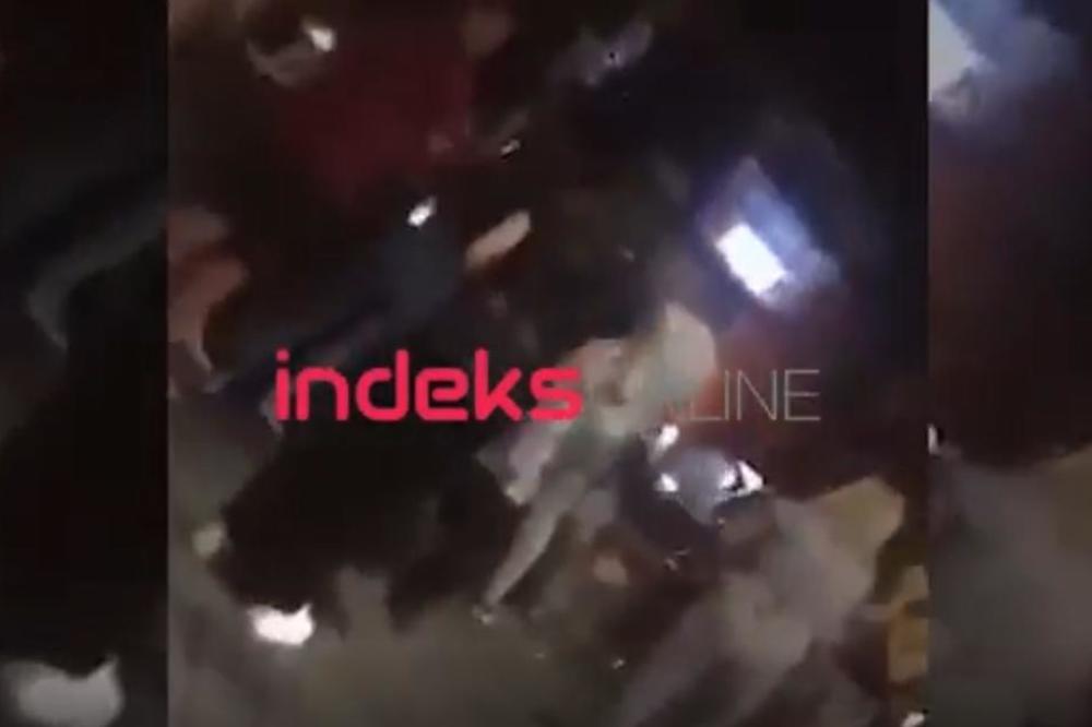 U PRIZRENU SE ŽENE MAKLJALE KAO BESNE! 5 jakih muškaraca nije moglo da ih razdvoji, POGLEDAJTE KAKO JE BILO ŽESTOKO