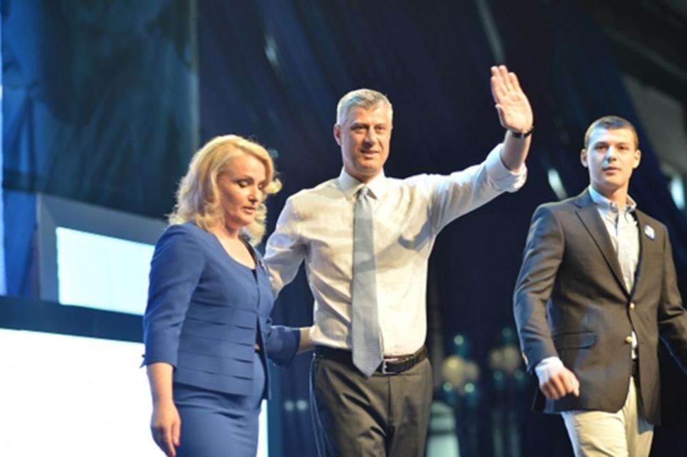 ON JE NJU VARAO S VLJOROM, ONA NJEGA S VESELJIJEM: MRAČNE tajne BRAKA Hašima i Lumnije TAČI!