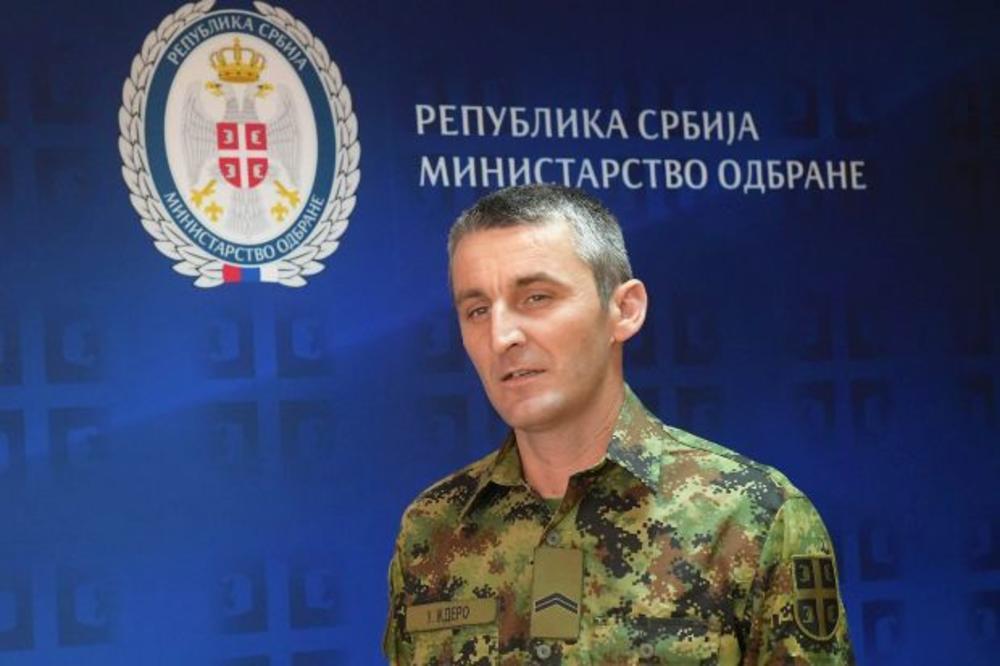 DEČAK SE BUDIO, STRAHOVAO SAM DA NEĆEMO STIĆU U BOLNICU NA VREME! Ovo je vojnik koji je spasio život DEČAKU (6)