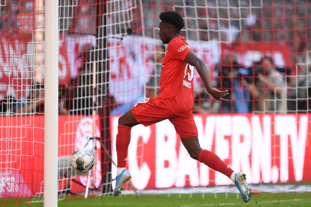 Kažnjeni fudbaler Bajerna, Alfonso Dejvis  