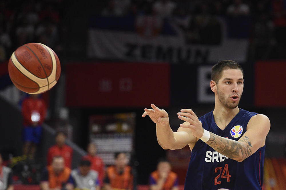 JOVIĆEVA PARTIJA SEZONE: Srpski trojkaški šou u Valensiji, Vasin Efes bolji od Micova i Nedovića!