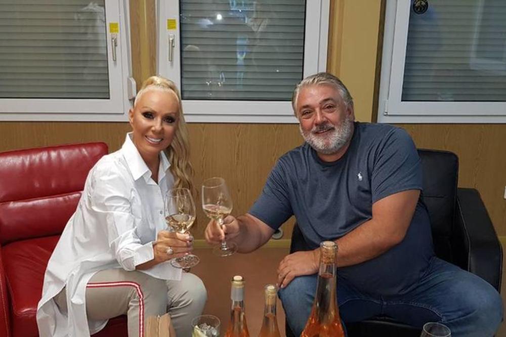 BOBA ME DRŽI ŠTO DALJE OD ČAŠE: Brena prvi put progovorila kakva je kad POPIJE!