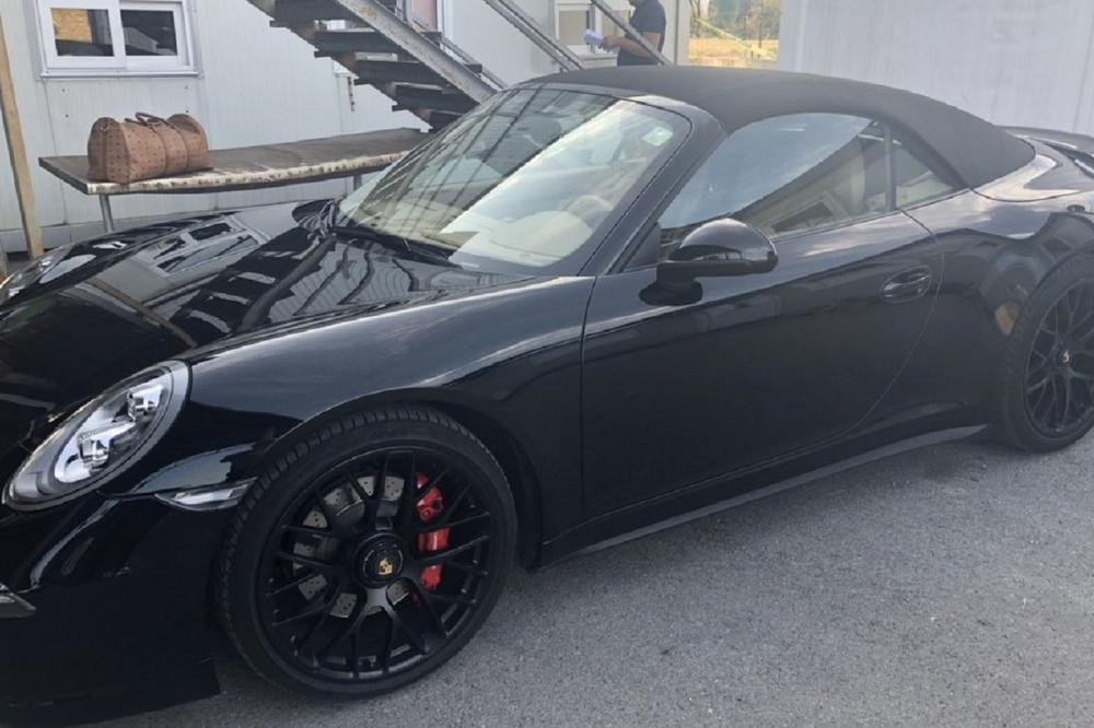 SRPSKI CARINICI SU ZAUSTAVILI CRNI PORŠE OD 100.000 EVRA: Odmah im je bila sumnjiva JEDNA STVAR