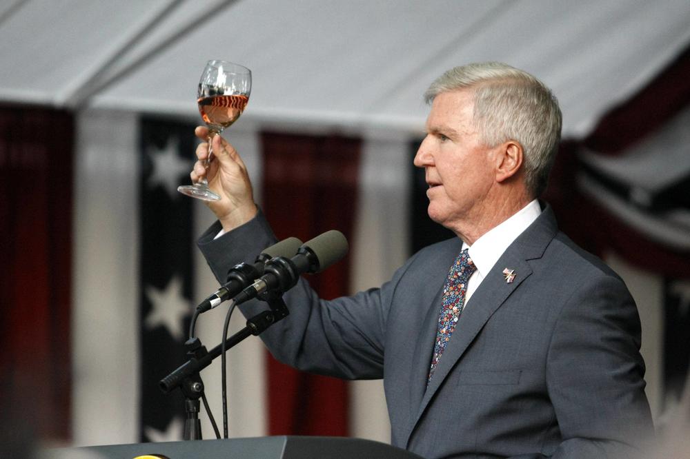 KAJL SKOT SE ZAHVALI SVIMA KOJI SU MU PSOVALI MAJKU! Pisali su mu i da jede g**na, EVO ZAŠTO!