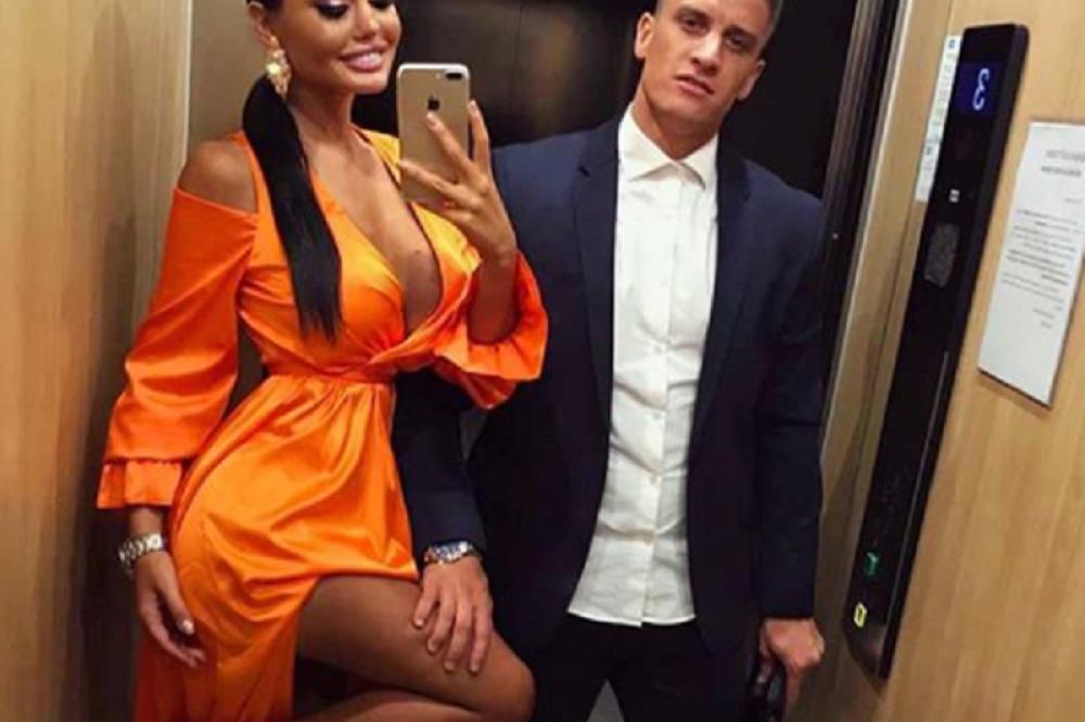 ANA SE NUDILA MITROVIĆU ZA OGROMNE PARE: Odbio je i to NEKOLIKO PUTA DO SADA!