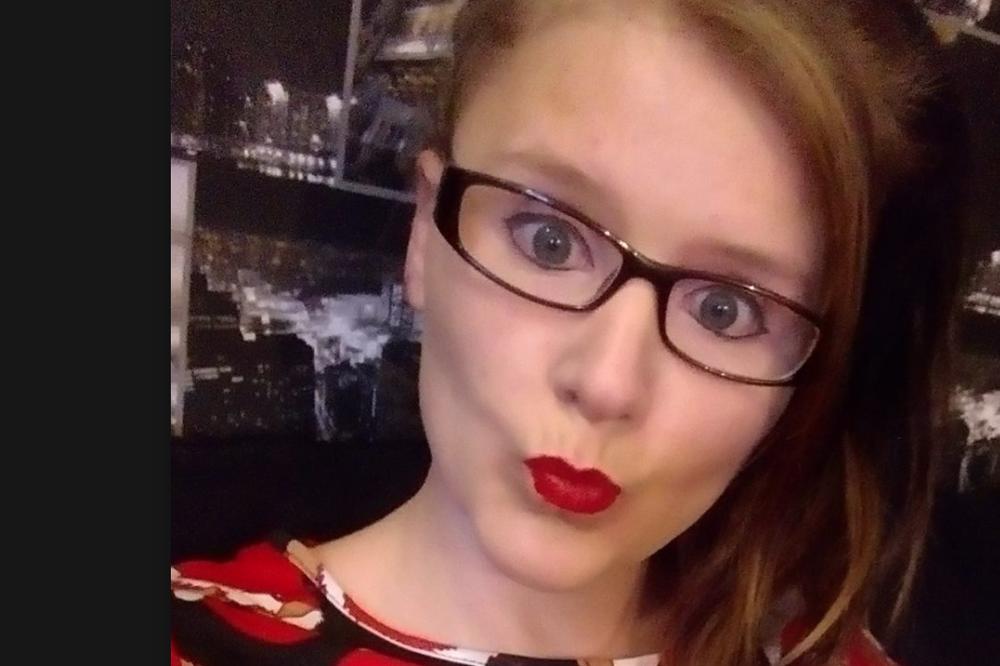 GRUDI OVE ŽENE SU PREVELIKE! Ona mora da ih smanji kako bi mogla da DIŠE! ODLUČILA JE DA USPUT URADI NEŠTO DIVNO