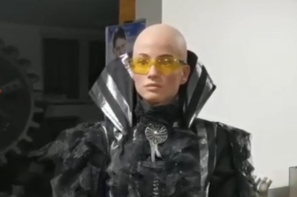 ŽELJKO JE LEPOSAVU SVEMU USPEO DA NAUČI, SAMO JEDNO NIKAKO NE MOŽE: Robot ne prihvata da IZGOVORI OVO!