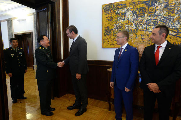 VUČIĆ POZVAO PREDSEDNIKA SIJA DA DOĐE PONOVO: Sastanak sa delegacijom Kine prošao dobro