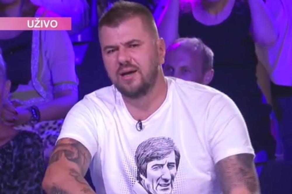 JANJUŠ SE RASPLAKAO U STUDIJU: Dušica mu je spomenula JEDNU OSOBU, a onda su ga ponele emocije!