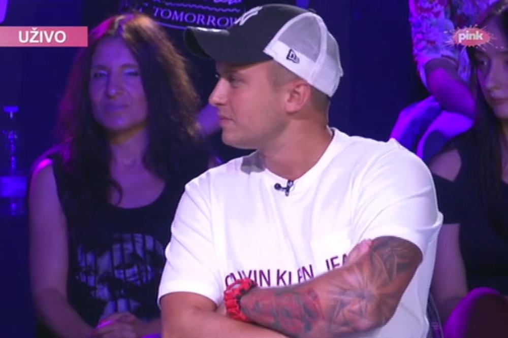 DETALJ NA TELU STEFANA KARIĆA KOJI NIKO NIJE PRIMETIO: Baš voli da je u TRENDU i ako VEZE NEMA SA ŽIVOTOM