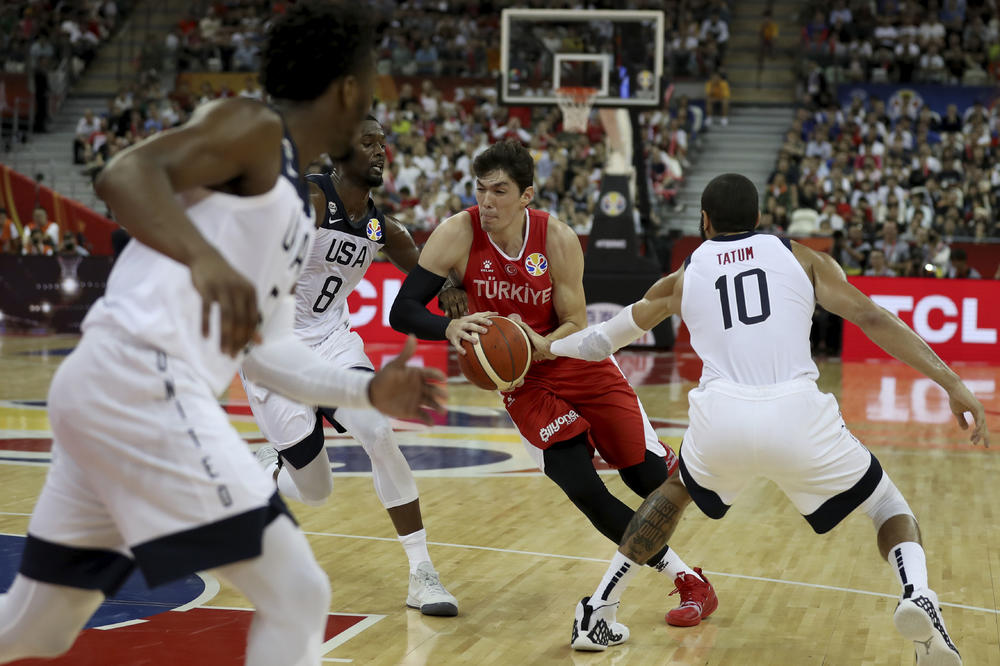 CRNOGORCI PITALI ČEDIJA OSMANA MOŽE LI DA PRIČA NA MAKEDONSKOM: Njegov odgovor će oduševiti sve Srbe!