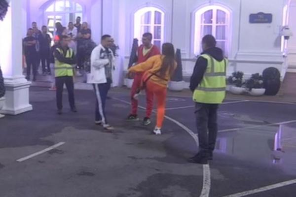 TVOJA SNAJKA MI GA JE PLJUGALA, DOPISIVAO SAM TI SE SA KEVOM! Filip Mijatov pljunuo Dejana u LICE pa pokazao PONOS