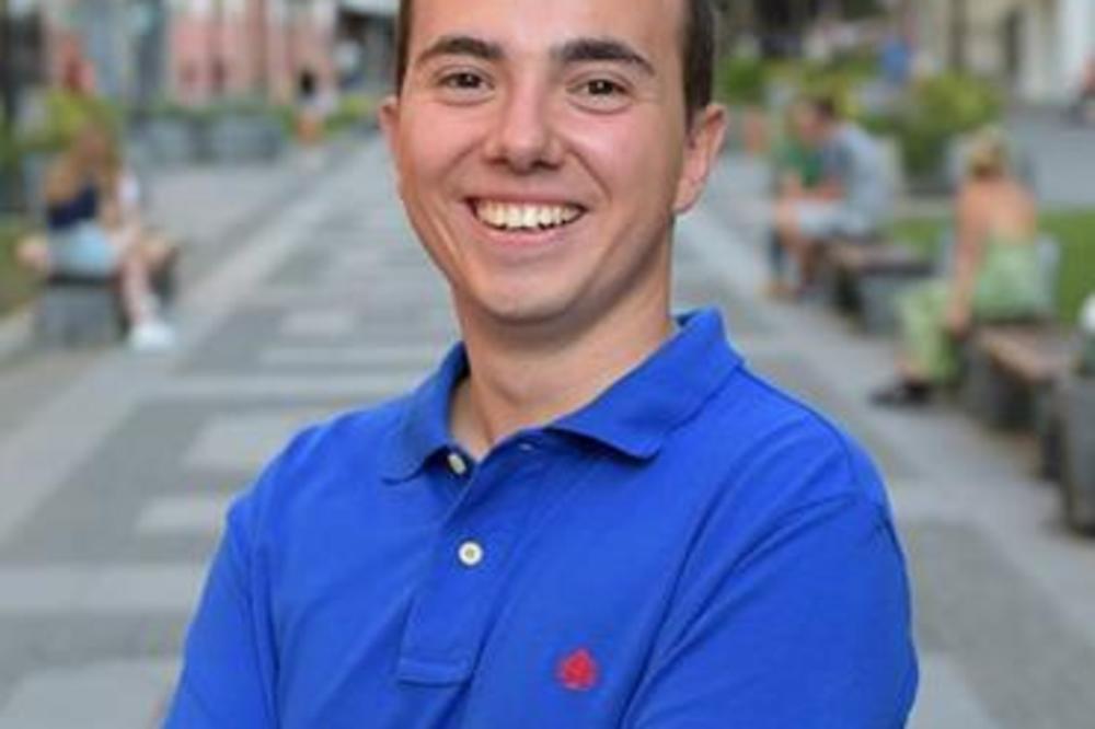 VOJISLAV SE VRAĆA U SRBIJU! Njegovo objašnjenje će vas OBORITI S NOGU!