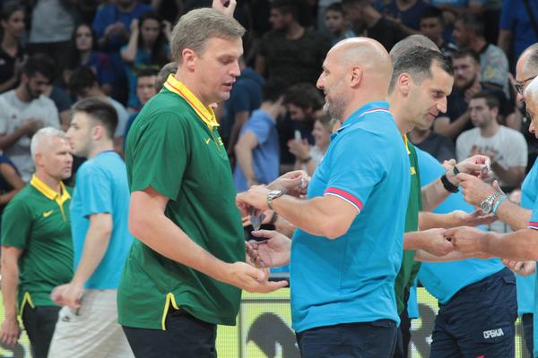 PALA I PRVA OSTAVKA: Selektor poludeo zbog sudija i napustio reprezentaciju!