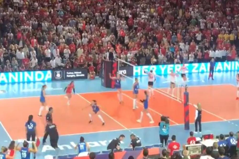 ZA MUK 14 HILJADA TURAKA: Pogledajte poen kojim je Srbija ponovo postala prvak Evrope!