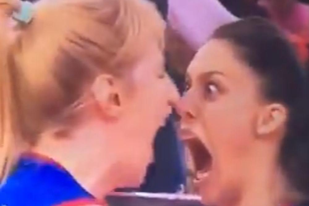 UTERUJE STRAH U KOSTI PROTIVNICAMA: Kad najlepša srpska odbojkašica napravi ovakvu facu, onda znaš da nemaš šanse!