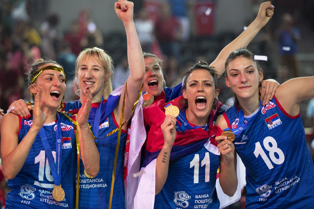 Srpskim odbojkašicama nagrada od 400.000 evra!